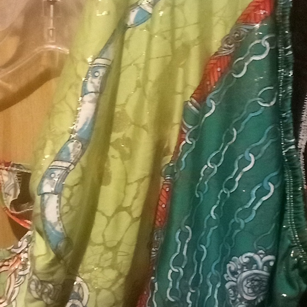 Green Designer Tank - Picture 3 of 4